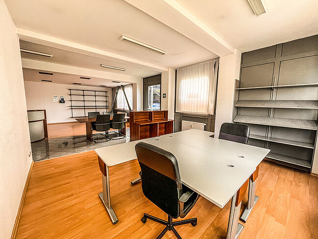 9a11d8e2-d771-46e2-9cea-c0d40b180995