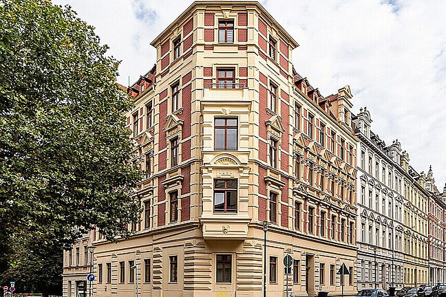 12855060-b6a5-4738-aa28-68e84e180137