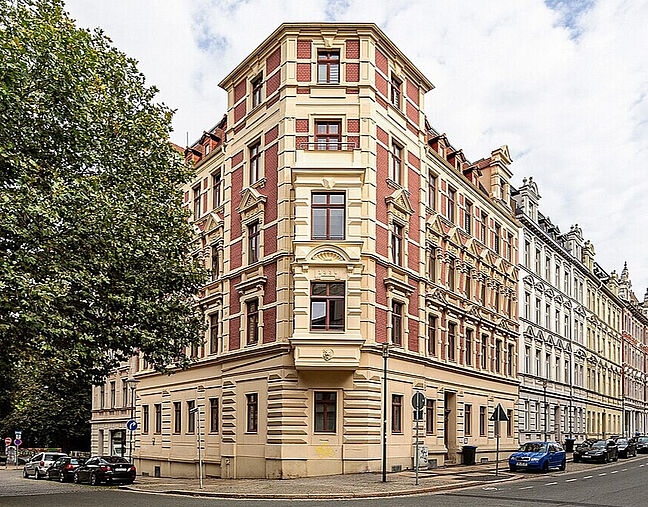 12855060-b6a5-4738-aa28-68e84e180137